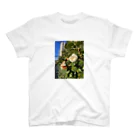 softihhardのOrganic white flower Tshrt スタンダードTシャツ