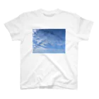 しらすかすてらのやわらかな空 スタンダードTシャツ