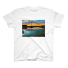 sanoiのテキサスの湖 スタンダードTシャツ