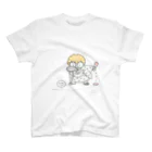 twotwotwo(クリエイターユニット）のまなびくんの夏休み「アリの観察」(白) スタンダードTシャツ