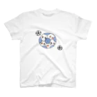 goma's ✿ shopの絵本の中の可愛いサッカーボール Regular Fit T-Shirt