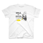 ビールとアート TM-3 Designの名画 × BEER（牛乳を注ぐ女・牛乳かビールか、それが問題だ。）黒線画 スタンダードTシャツ