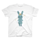 ricanohara.のクラウンをかぶったうさぎの王子さま Regular Fit T-Shirt