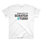 【公式】SCRATCH STUDIO -GOODS SHOP-のSCRATCH STUDIO ロゴ スタンダードTシャツ（No.3） Regular Fit T-Shirt