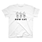 白と水色のカーネーションストアの新しいねこ（new cat）Tシャツ スタンダードTシャツ