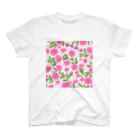 Katie（カチエ）の手描きの花柄（ピンク） Regular Fit T-Shirt