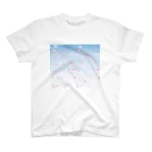 sakura365の空に舞い散る桜 by sakura365 スタンダードTシャツ