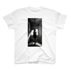 justfit150のa woman in the shadows スタンダードTシャツ