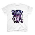 loveclonesのHAUNTED ハロウィンお化けと魔女の黒椅子 Regular Fit T-Shirt