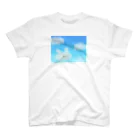 akiの青空とうさぎ雲 Regular Fit T-Shirt