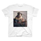 世界美術商店のレースを編む女 / The Lacemaker Regular Fit T-Shirt