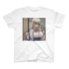 kaz-uのデザインイラストの隣のクラスの天使ちゃん Regular Fit T-Shirt