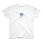 Haku.のニューレトロガール Regular Fit T-Shirt