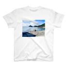 化けわらじ工房の海と化けわらじ Regular Fit T-Shirt