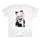 ケモ耳美少女キツネちゃん（AIart）のキュート＆ワイルドな髪の女の子 Regular Fit T-Shirt