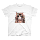 猫の憩い場の美人な猫 Regular Fit T-Shirt