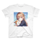 ひまわりの部屋の愛犬を抱きしめる少女 スタンダードTシャツ