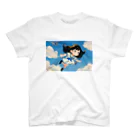 くま屋のSkyward Dreams: Soaring Girl Art Regular Fit T-Shirt