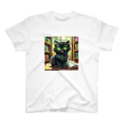 yoiyononakaの図書室の黒猫01 Regular Fit T-Shirt