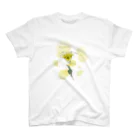 kirakirari SHOPのユリの花 (spiritGUARDIAN ~あの空の向こうへ~) スタンダードTシャツ