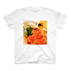 Pure-Heart-Communicationのオレンジ系の花 Regular Fit T-Shirt