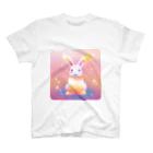 ELENOREのもふもふキュートなウサギさん♡  Regular Fit T-Shirt