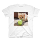 SkyBlueのもふもふな子猫 スタンダードTシャツ