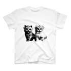 KVM｜kitten ＊ venetian-maskの仮面のロシアンブルーとチンチラペルシャ (透過/咆哮/ノアールver) Regular Fit T-Shirt