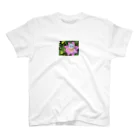 maru_maru_niko_nikoの雪玉ちゃんと蓮の花 Regular Fit T-Shirt