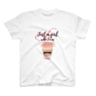 Mellow-Skyのただのコーヒー好きな女の子 Regular Fit T-Shirt