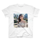 癒しのあるオリジナルグッズ販売所の千年に一人の美少女 in 都会 スタンダードTシャツ