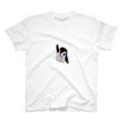 yisのゆるかわペンギン Regular Fit T-Shirt