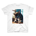 kaz_new9の蒼い瞳の猫ちゃん2 Regular Fit T-Shirt