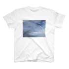 そらの4月16日　吹き荒れる風と雲 スタンダードTシャツ