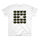 F2 Cat Design Shopの黒猫ボディーガード 001 Regular Fit T-Shirt
