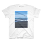 koikoi shop@suzuri店のあえて殺風景な北国の海 Regular Fit T-Shirt