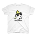 Cody the Lovebirdの【両面】Chubby Bird（背面）オカメインコ大集合　（表）サングラスをかけたオカメインコ Regular Fit T-Shirt