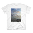 ちびっ子画伯の海を見ていた Regular Fit T-Shirt