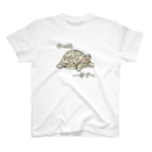 ゆるい生き物イラストグッズのゆっくりあるくかめ Regular Fit T-Shirt