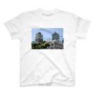 DEEP案内編集部のニセ大阪城天守閣ホテル Regular Fit T-Shirt