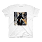 黒猫市場のファンキーな黒猫 Regular Fit T-Shirt