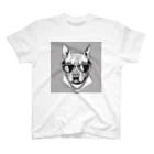 犬と◯◯のお店のサングラスをかけた犬(よくありそうなデザイン) スタンダードTシャツ