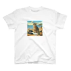 peace2024の海辺の仕事猫 Regular Fit T-Shirt