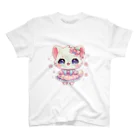 Snow-peaceのかわいいキティの夢見るデザイン Regular Fit T-Shirt