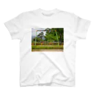 morinoyouseiの公園のブランコ スタンダードTシャツ