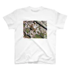 お花畑の春の桜 Regular Fit T-Shirt