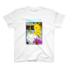 Manhole Delivery　の宇宙人と戯れる猫 スタンダードTシャツ Regular Fit T-Shirt