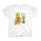 たぬきゅんショップのラビやんと缶 Regular Fit T-Shirt