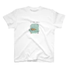 kmのソファーがすきな犬 Regular Fit T-Shirt