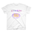 NIKORASU GOのダジャレデザイン「にゃーはん」 Regular Fit T-Shirt